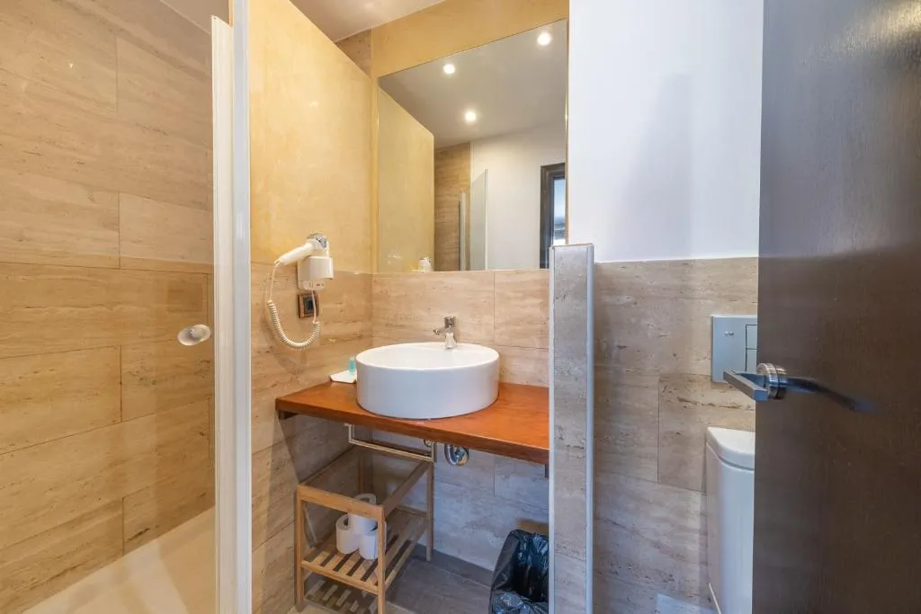STUDIO BASIC Room, AinB Born Damas Apartment, Barcelona