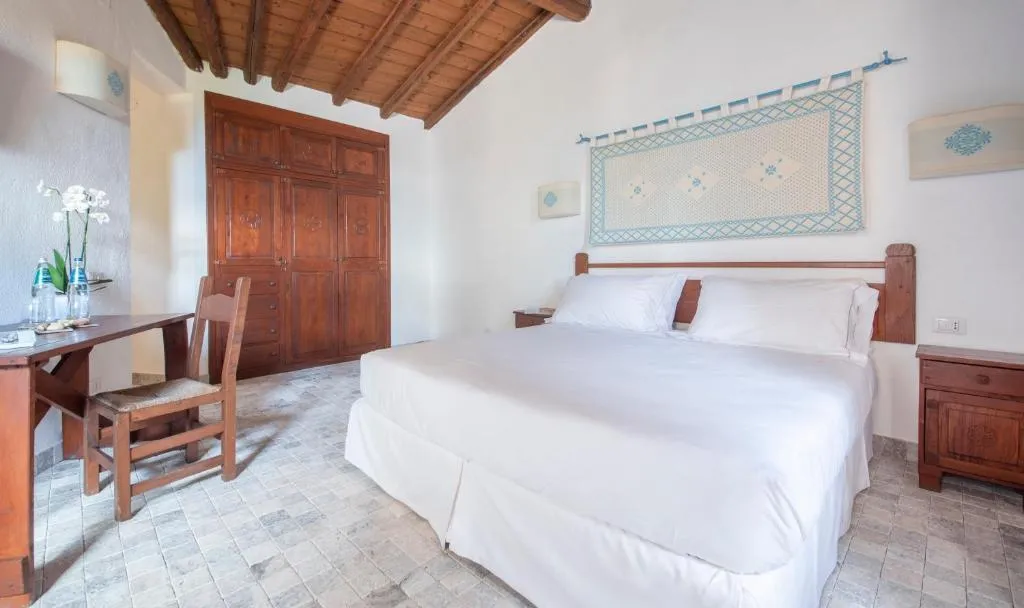 JUNIOR SUITE STANDARD Room, Arbatax Prk RES-Borgo C. Moresca by Falkensteiner, Cagliari