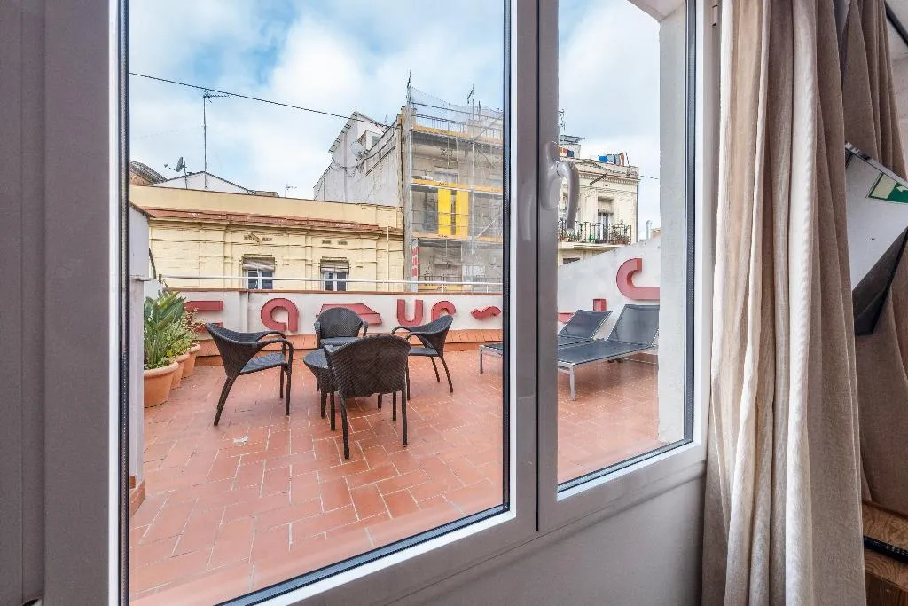 APARTMENT PENTHOUSE Room, Ainb Barcelona Sants Apartments, Barcelona