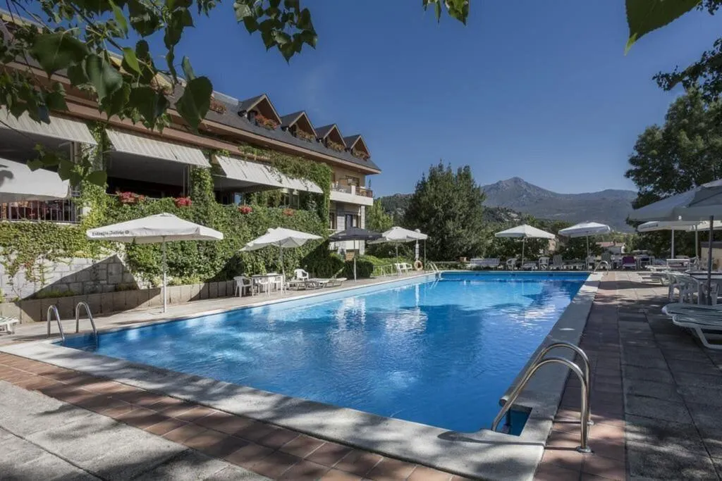 Pool, Las Gacelas, Madrid