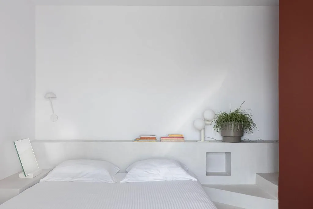 Room, Neo Luxury Suites, Santorini