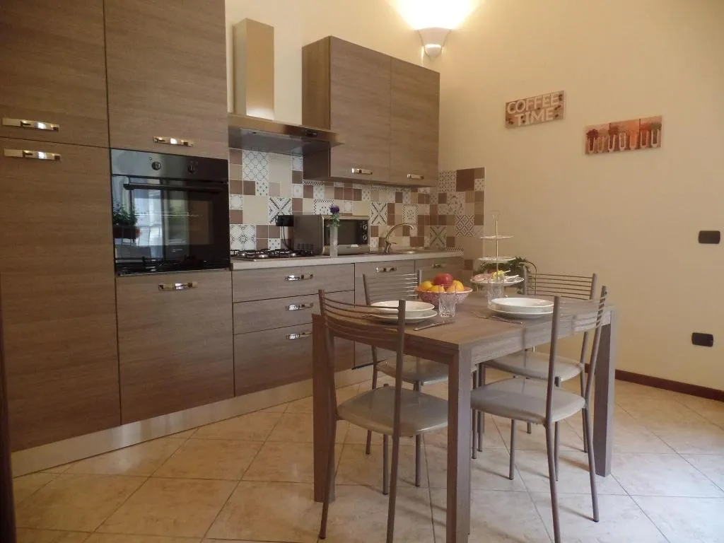 Room, B&B La Canzanella, Naples