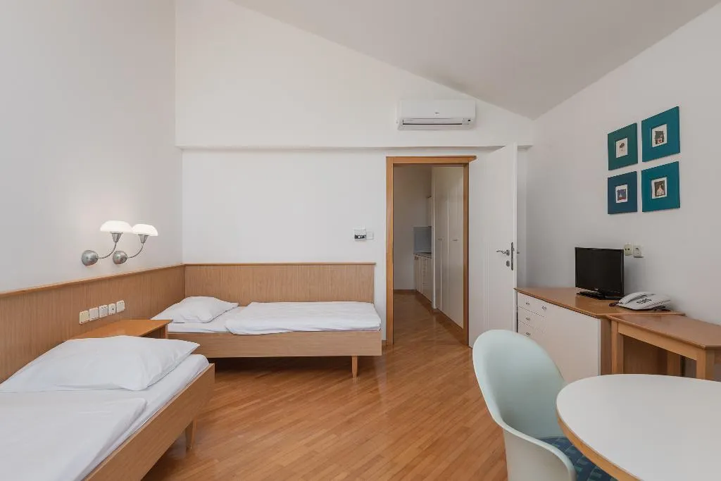 STUDIO CAPACITY 2 Room, Villas Plat, Dubrovnik