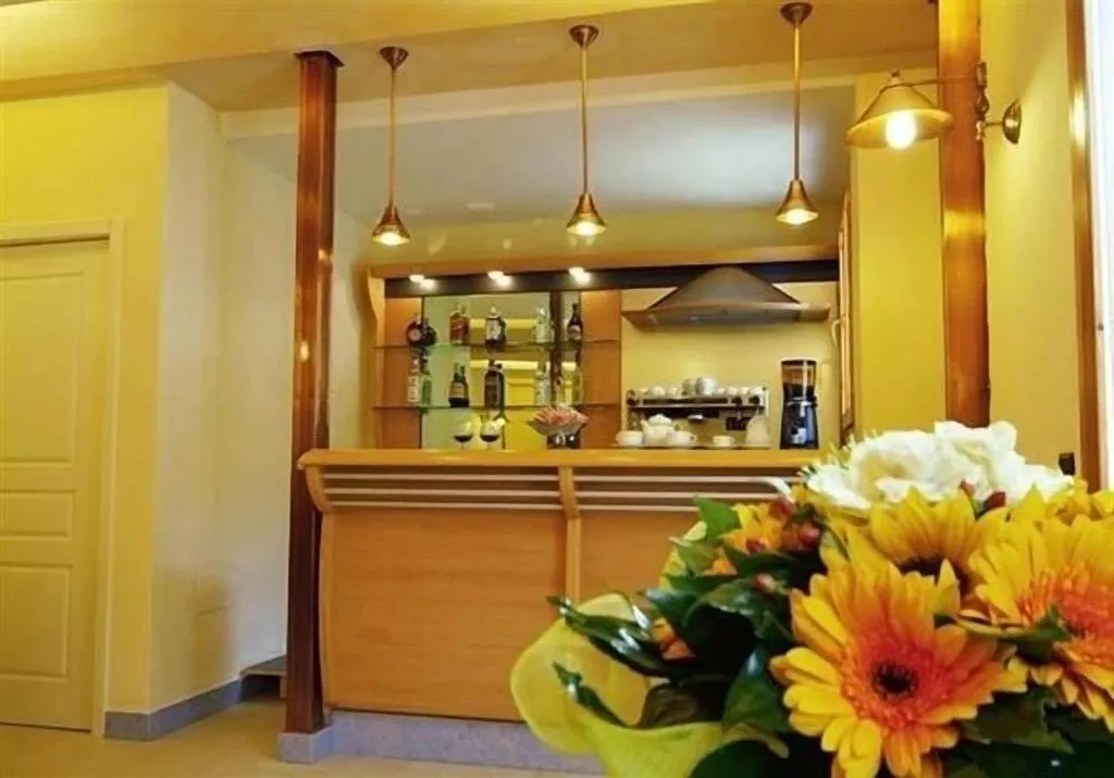 Bar, Eden Hotel, Naples