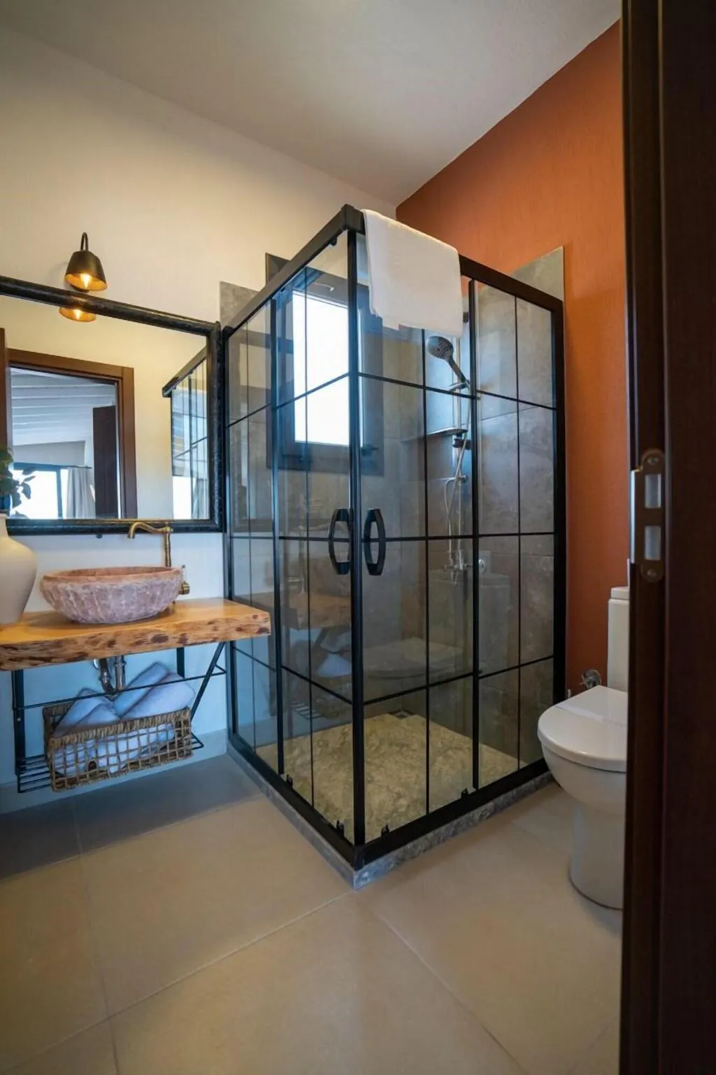 Room, Ajlan oia, Izmir