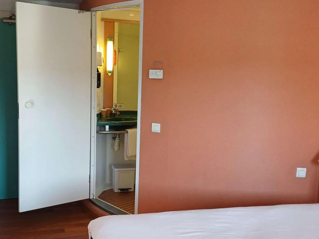 DOUBLE STANDARD Room, Ibis Alicante, Costa Blanca