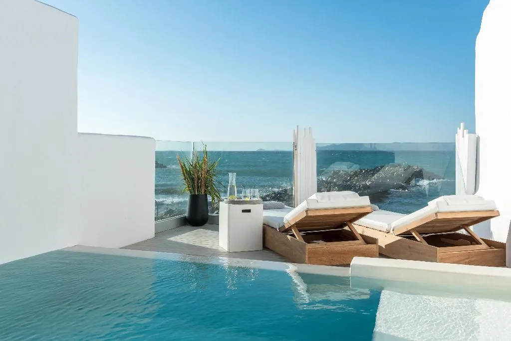 SUITE WITH PRIVATE POOL Room, Knossos Beach Bungalows & Suites, Crete