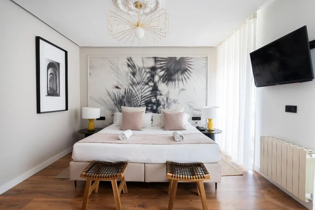 Double or Twin PREMIUM Room, YOU & CO. J. Botánico Boutique, Valencia