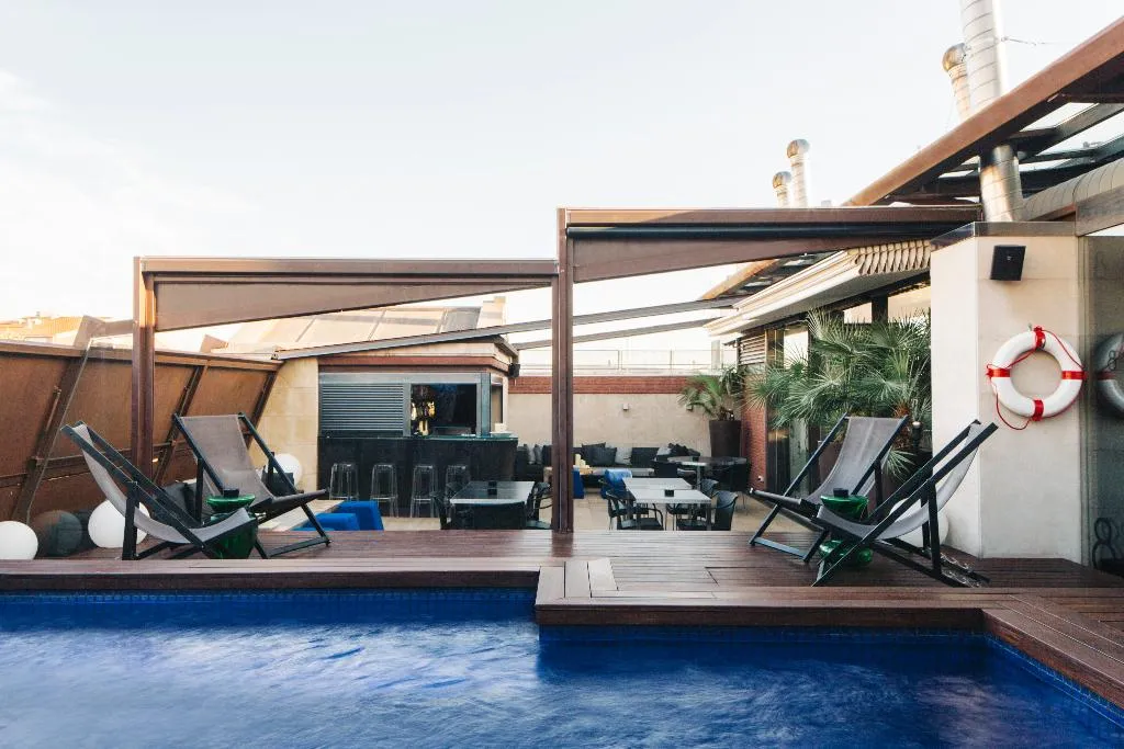 Pool, Granados 83, Barcelona
