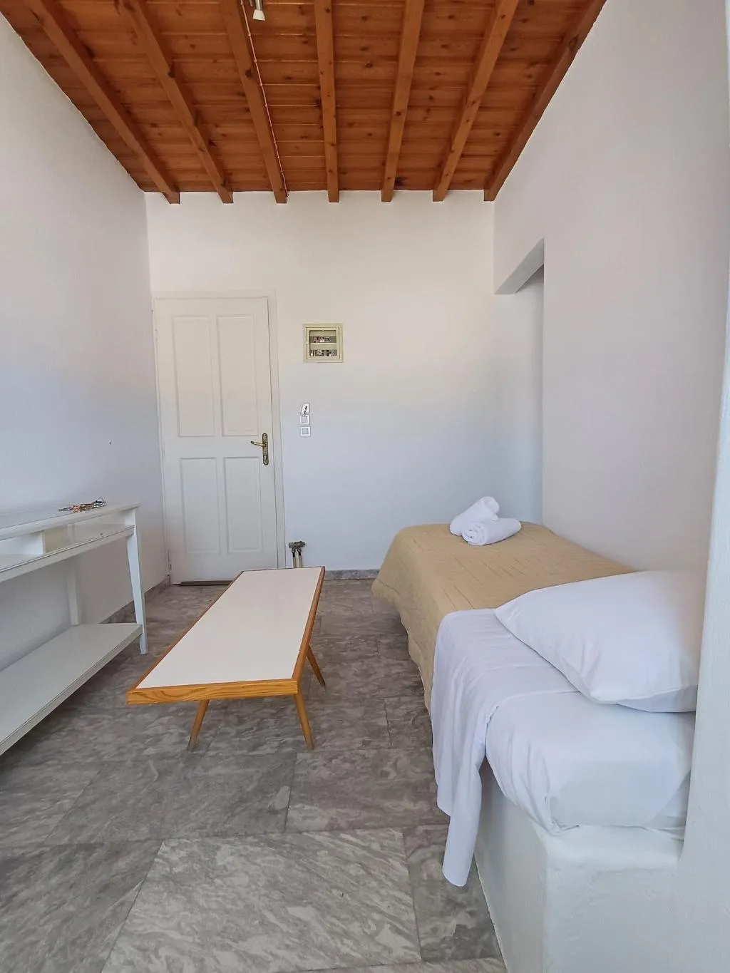 Room, Manos Rooms, Mykonos