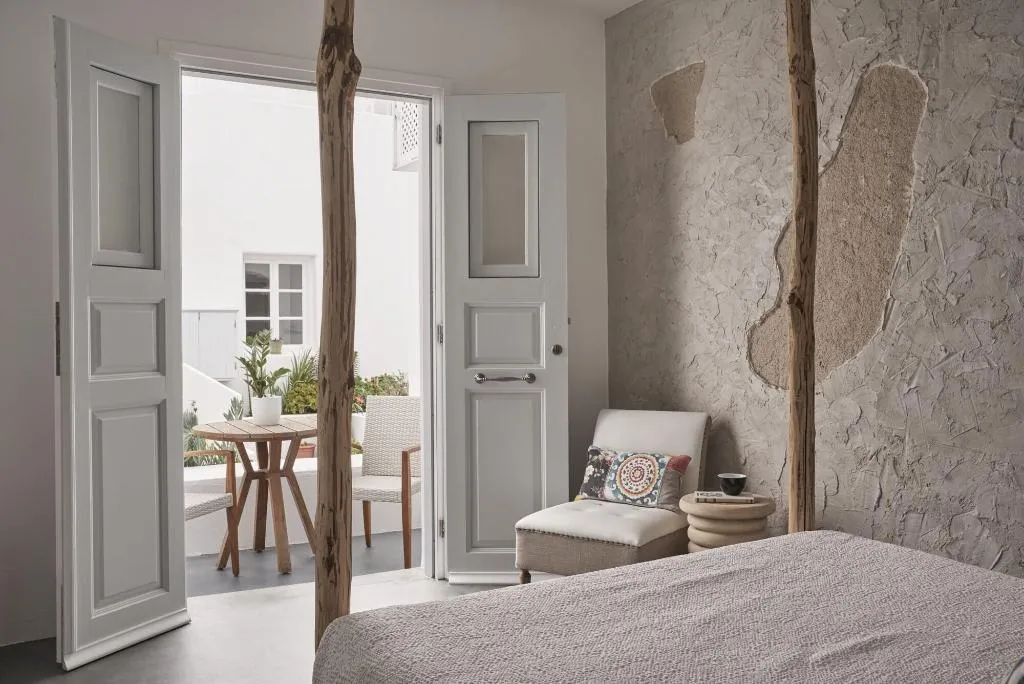 Room, Makris Beach Hotel, Santorini
