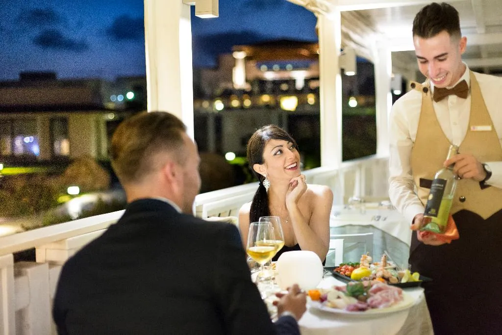 Restaurant, Grande Baia Resort & Spa, Olbia