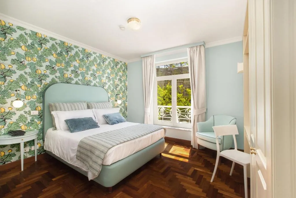 DOUBLE CLASSIC Room, Relais Villa Savarese, Naples