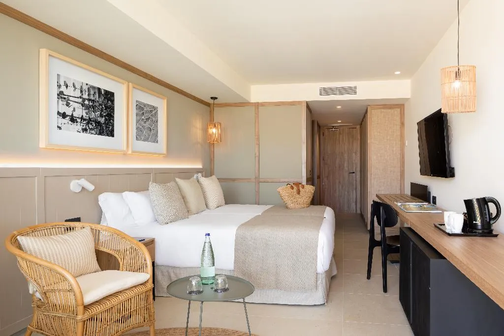 Double or Twin STANDARD Room, Atzavara Hotel Spa, Costa Brava
