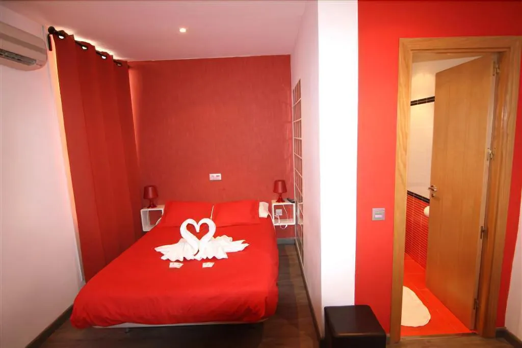 Room, Hostal Abril, Madrid