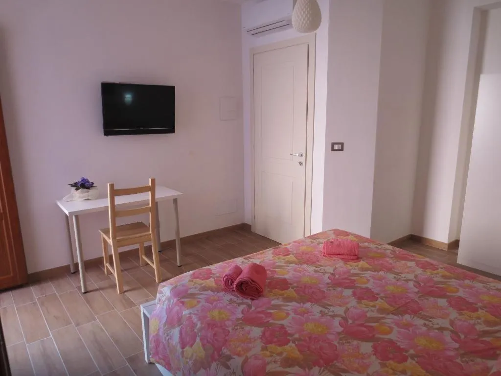 Room, B&B Vergilia, Catania