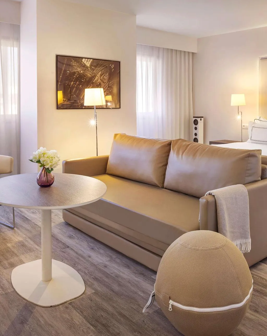 JUNIOR SUITE STANDARD Room, Melia Lebreros, Seville