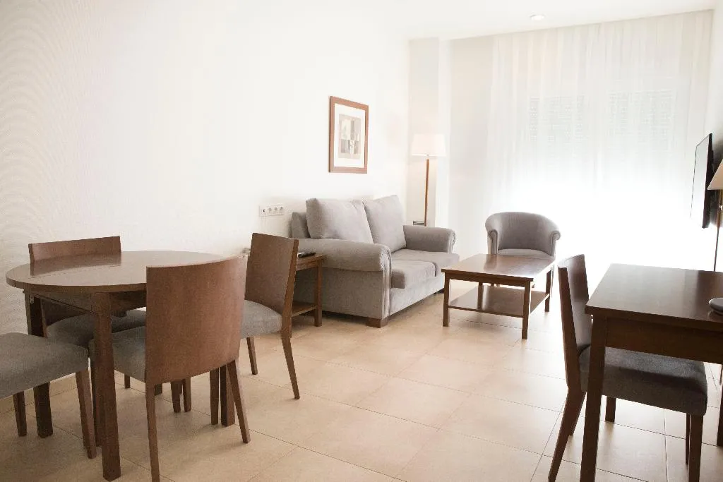APARTMENT TWO BEDROOMS Room, Albufera Apartotel, Valencia