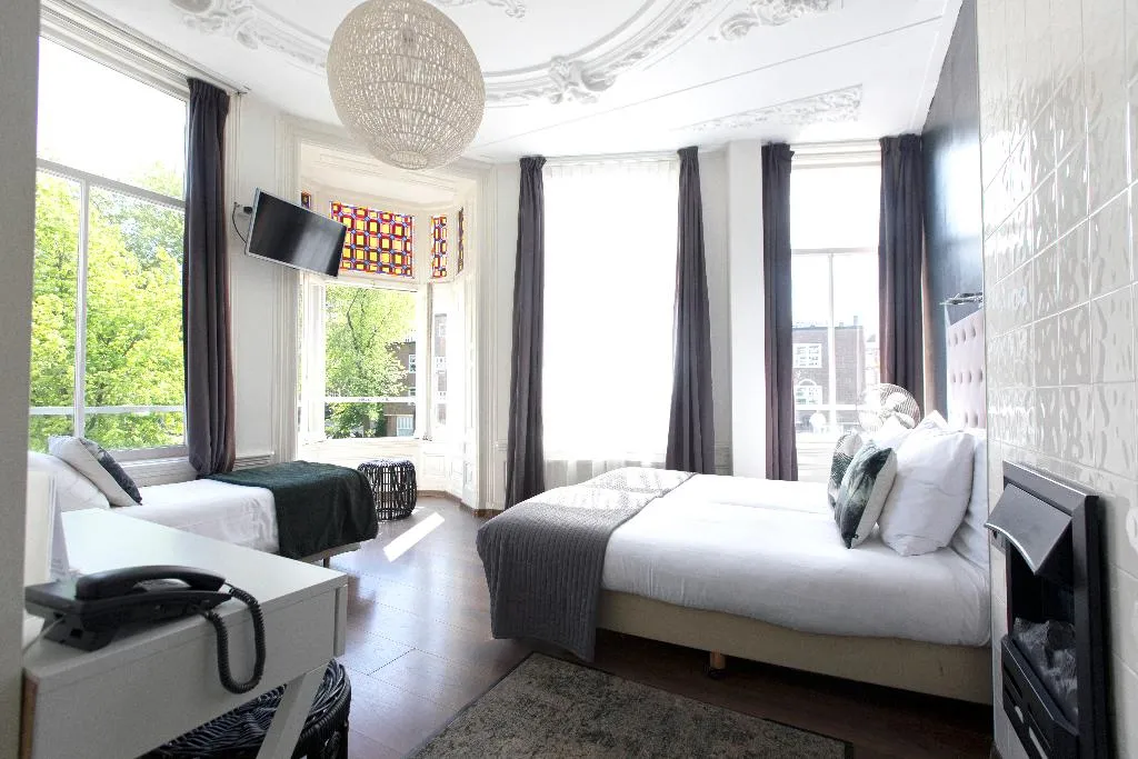 TRIPLE CANAL VIEW Room, Quentin Amsterdam Hotel, Amsterdam