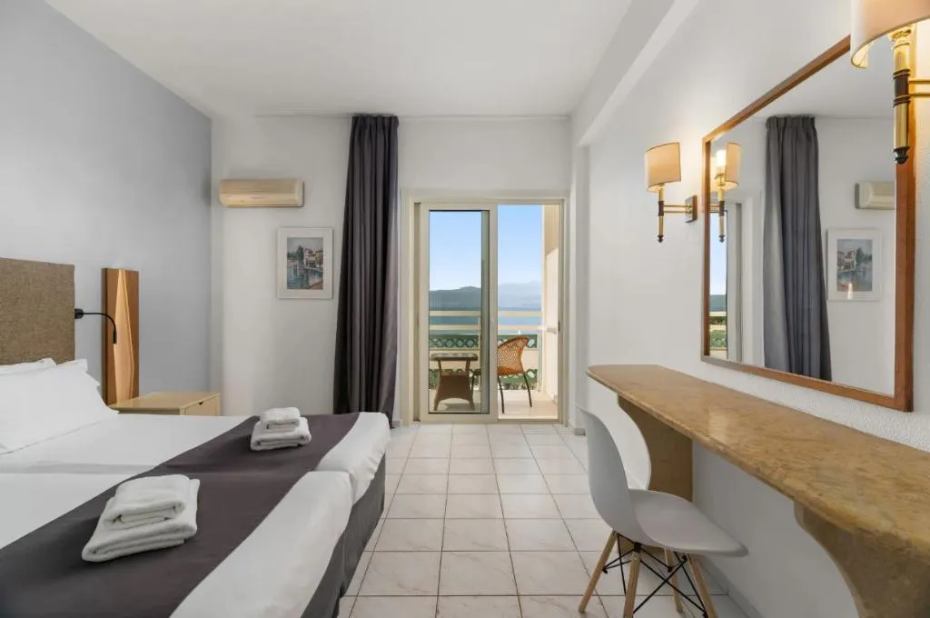 Double or Twin SUPERIOR SEA VIEW Room, Palmariva Beach Hotel, Athens