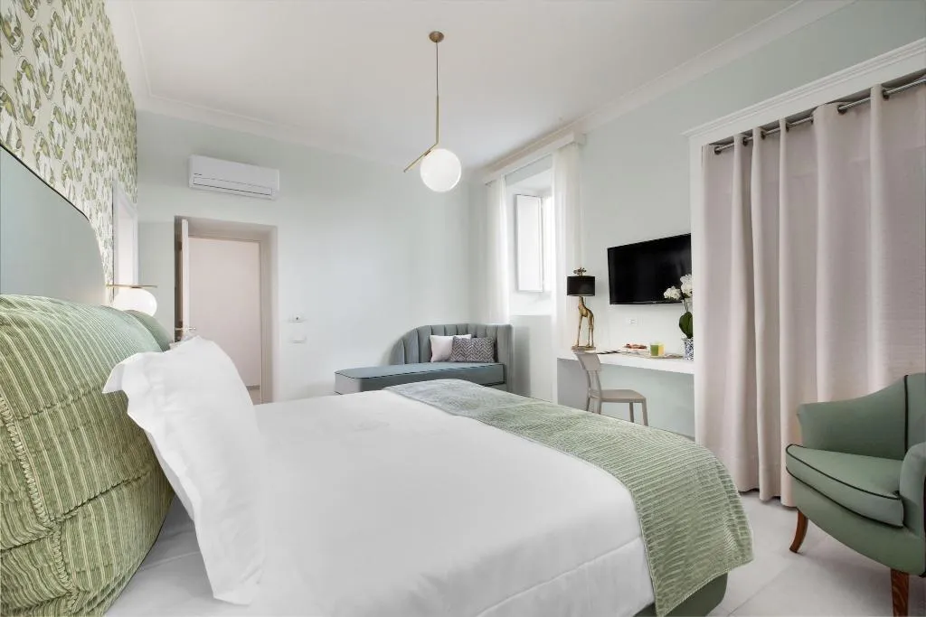 DOUBLE SUPERIOR Room, Relais Villa Savarese, Naples