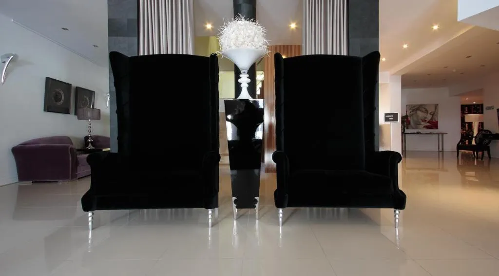 Lobby, As Americas, Porto