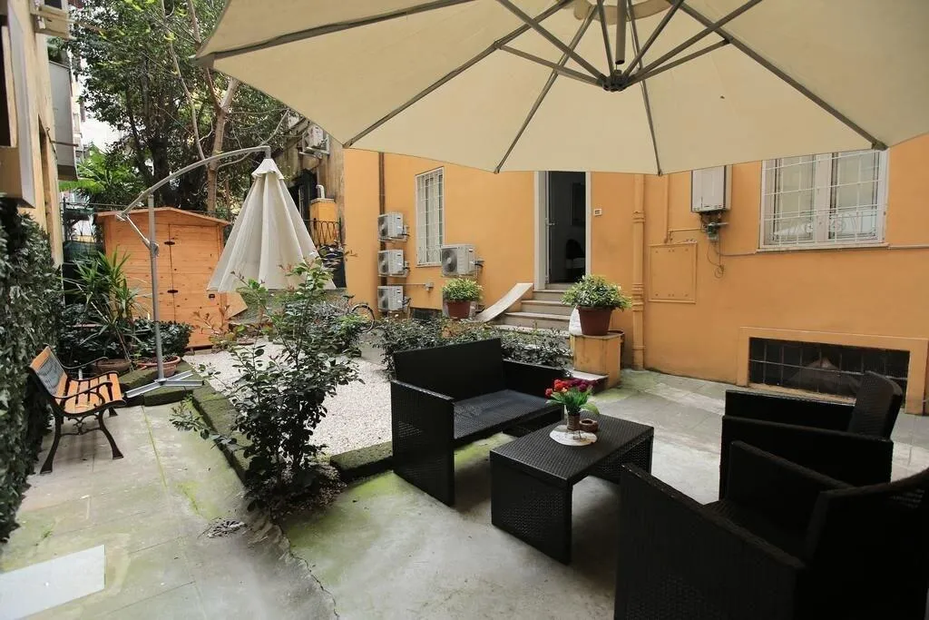General view, A Casa Nostra, Naples