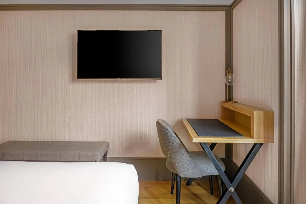 Room, AC Madrid Avenida de America, Madrid