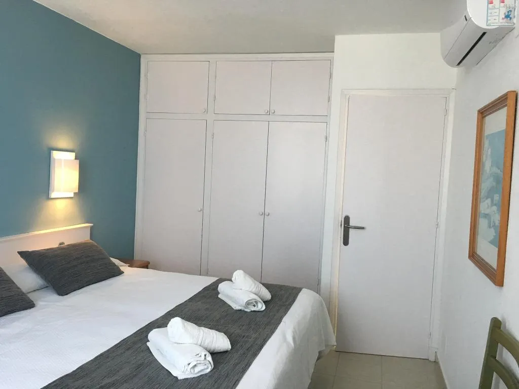 APARTMENT SEA VIEW ONE BEDROOM Room, Voramar, Menorca