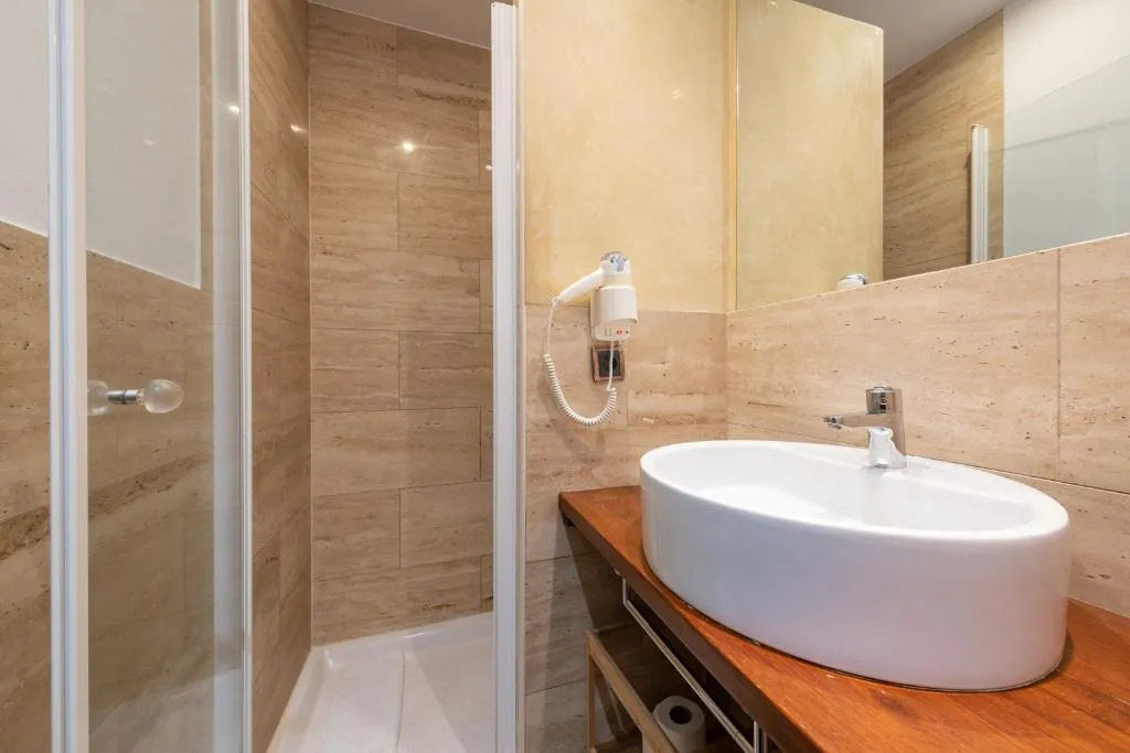 STUDIO BASIC Room, AinB Born Damas Apartment, Barcelona
