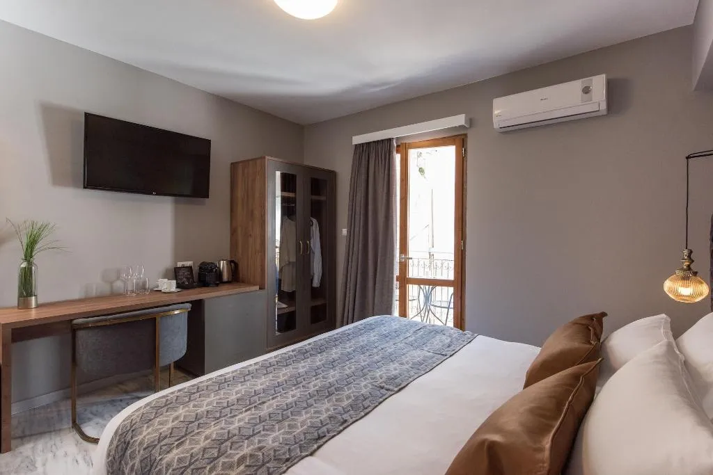 Room, Minaret Suites & Apartments, Crete