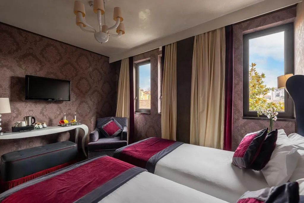 DOUBLE STANDARD Room, Carnival Palace, Venice