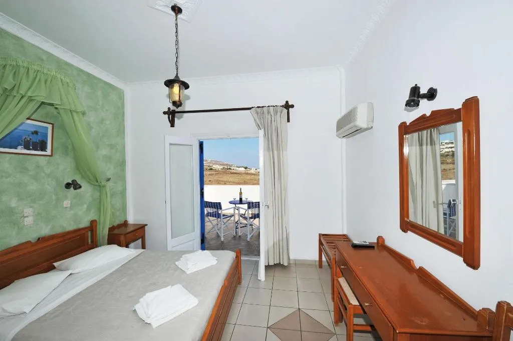 SINGLE STANDARD Room, Hotel Olympia, Santorini