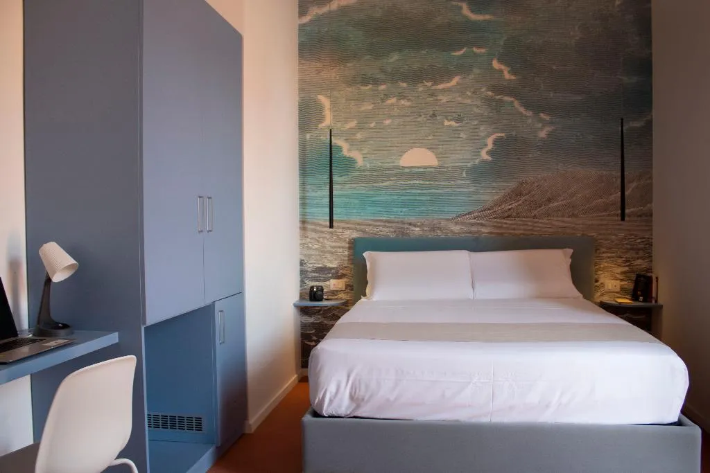 DOUBLE DELUXE KING BED Room, Relais Villa Montedonzelli, Naples