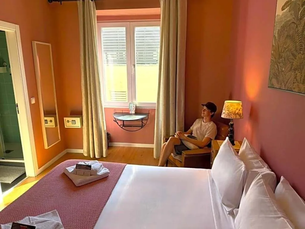 Room, Sunset Destination Hostel, Lisbon