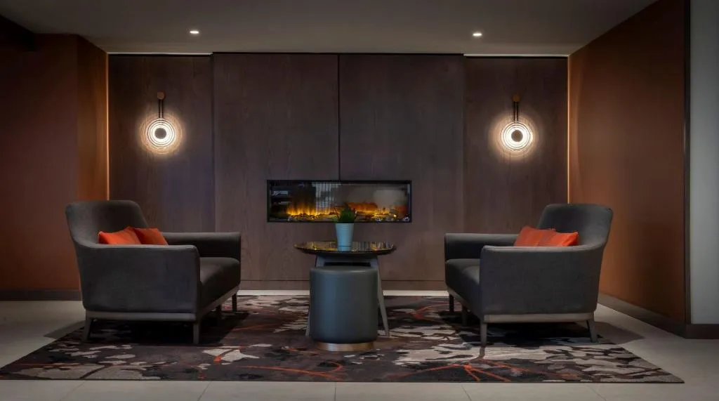 Lobby, Clayton Hotel Cardiff Lane, Dublin