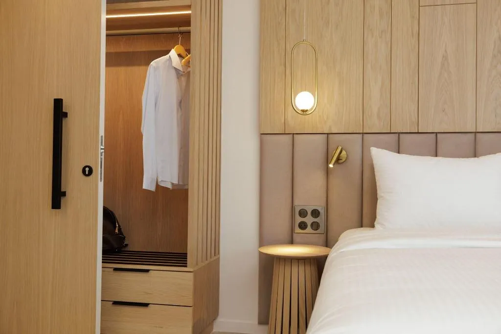 TWIN DELUXE Room, Hilton Garden Inn Athens Syggrou Avenue, Athens