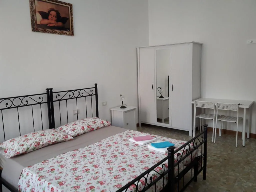 Room, Dimora Del Magnifico, Florence