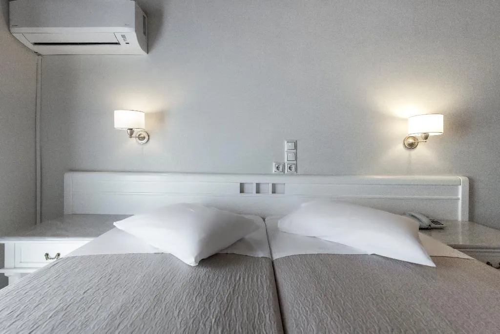 SINGLE STANDARD Room, Parnassos Delphi, Athens