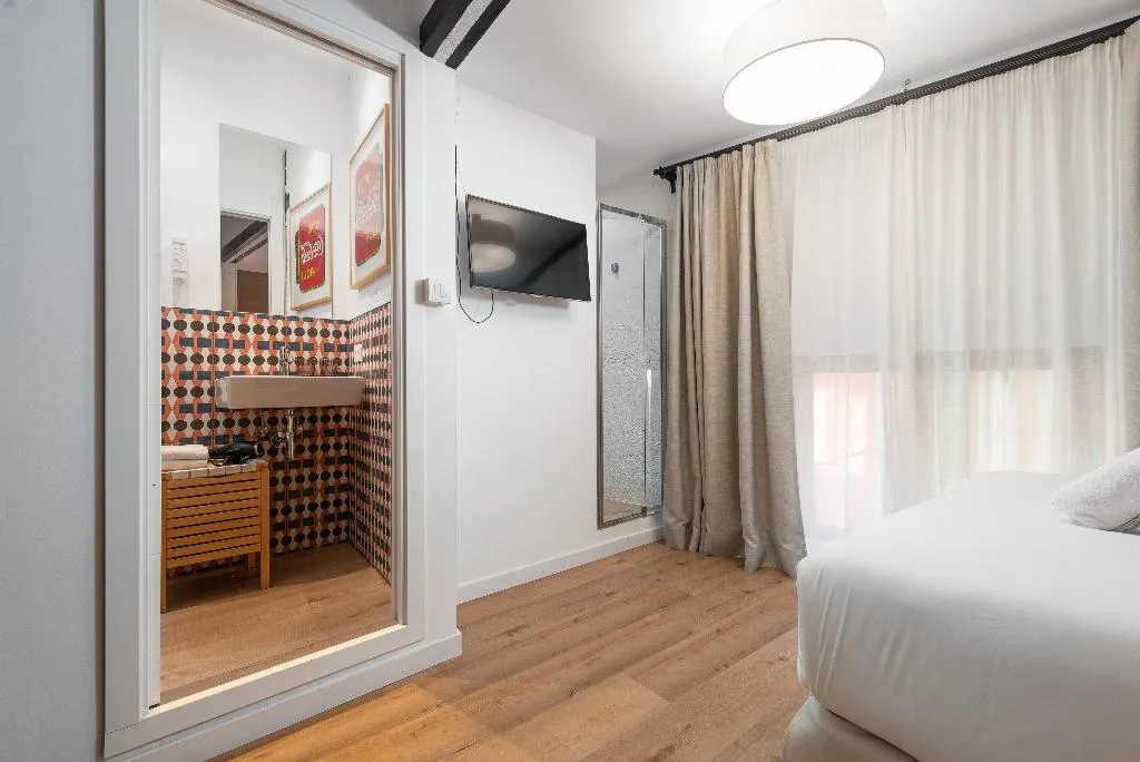 DOUBLE SINGLE USE BASIC Room, Brondo Architect, Majorca