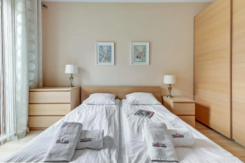 APARTMENT CAPACITY 4 ONE BEDROOM Room, Dom & House – Apartments Sopocka Rezydencja, Gdansk