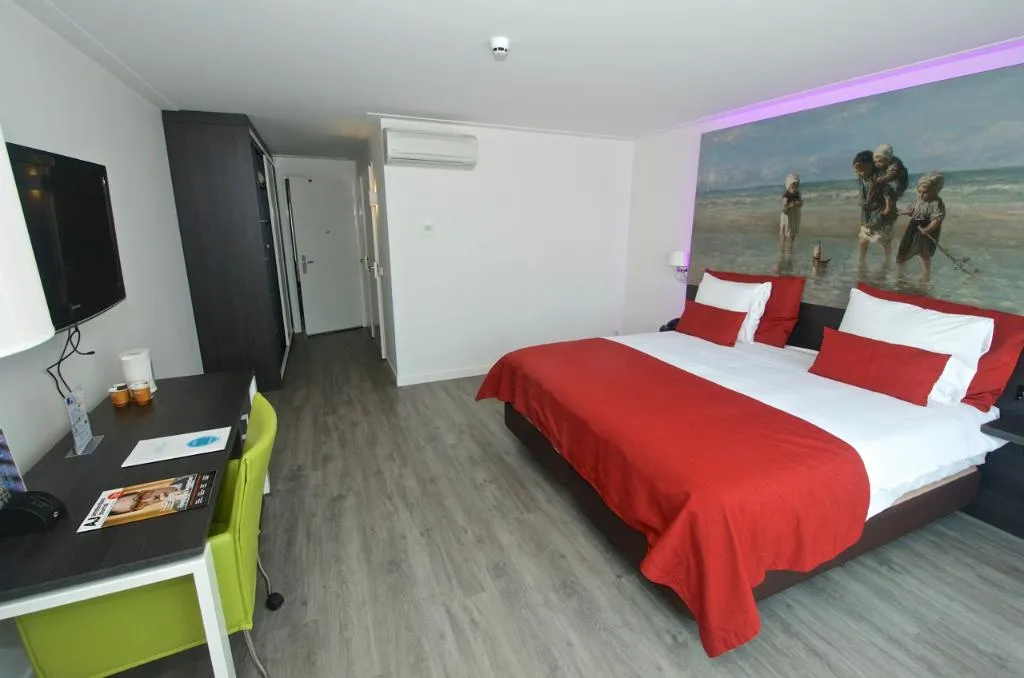 JUNIOR SUITE STANDARD Room, Grand Hotel Amstelveen, Amsterdam