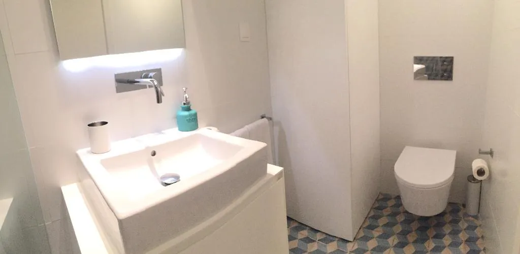 STUDIO SUPERIOR Room, Alfama Yellow House, Lisbon