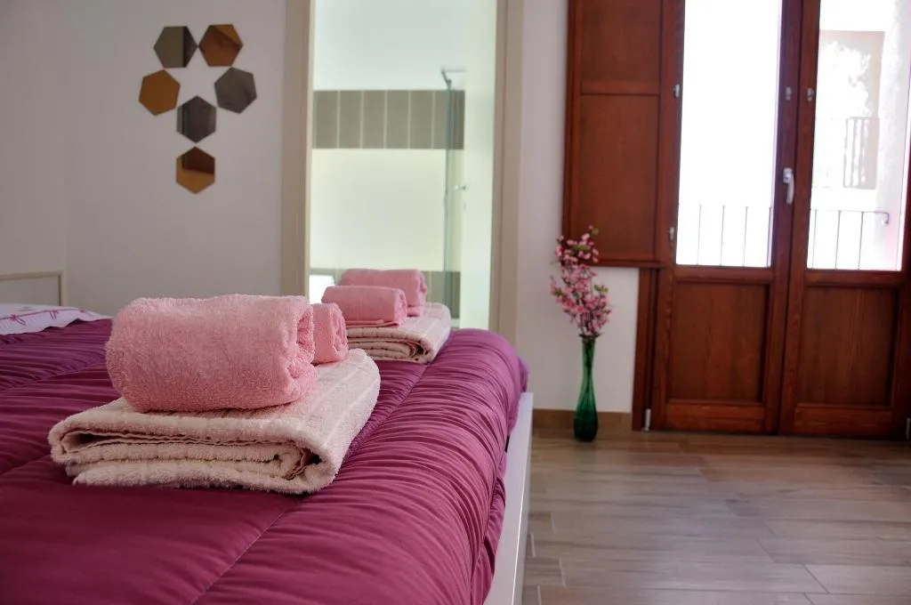 Room, B&B Vergilia, Catania