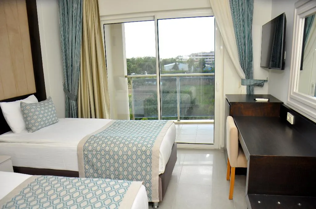 DOUBLE POOL VIEW Room, Lrs Lake&River Side Hotel & Spa, Antalya