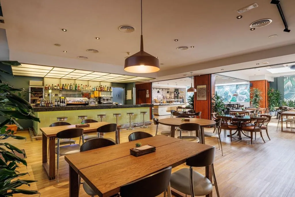 Bar, Ronda Lesseps, Barcelona