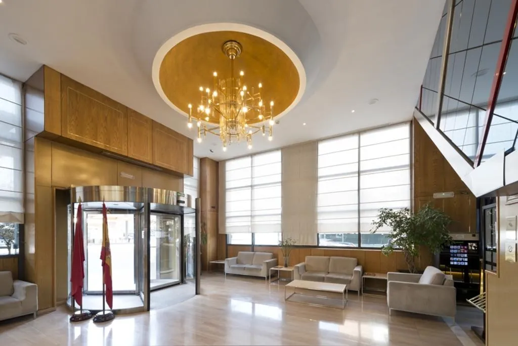Lobby, Crisol Via Castellana, Madrid
