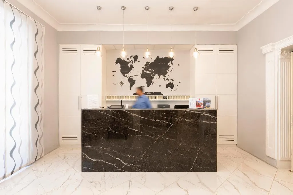 Lobby, Virgilio, Rome