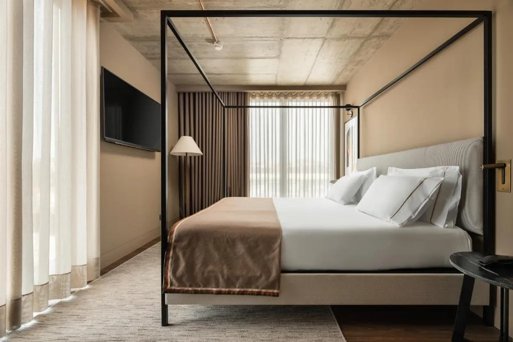 JUNIOR SUITE STANDARD Room, Dorma Essenzia Porto, Porto