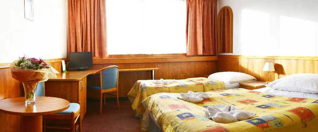 TRIPLE STANDARD Room, Olympik, Prague